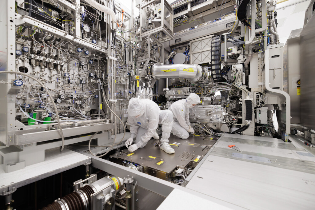 ASML Business Line NXE؛ NXE:3800E; ساختمان اتاق تمیز 5 Veldhoven
