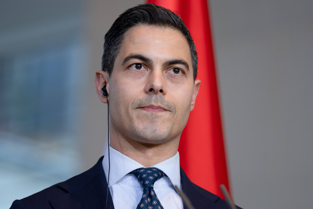 Dutch prime minister: First China trip since Nexperia affair planned
