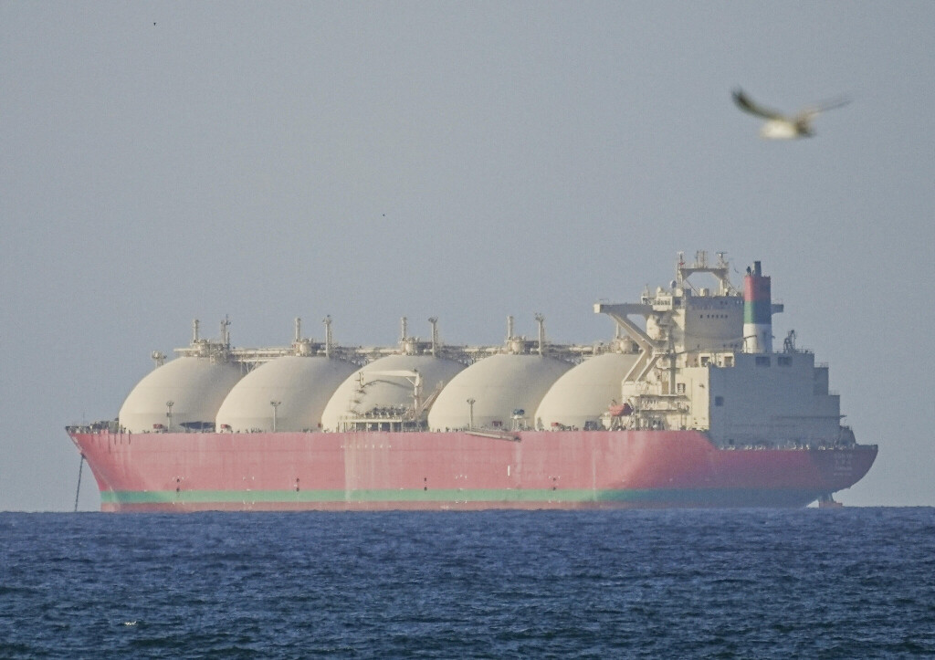 Gas prices: LNG imports make Europe more vulnerable to price shocks ...