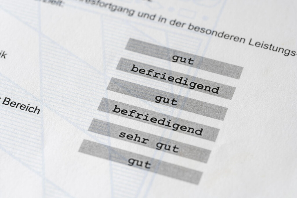 Umfrage: 39 Prozent der Eltern sind gegen Noten Table.Briefings Umfrage: 39 Prozent der Eltern sind gegen Noten Table.Briefings