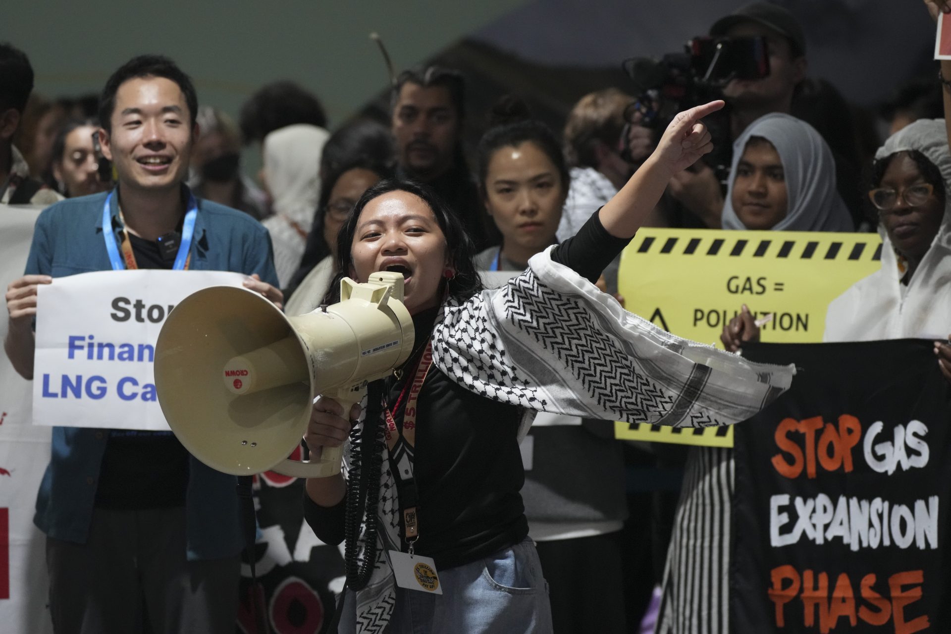 COP29: EU countries bring 113 fossil fuel lobbyists to Baku