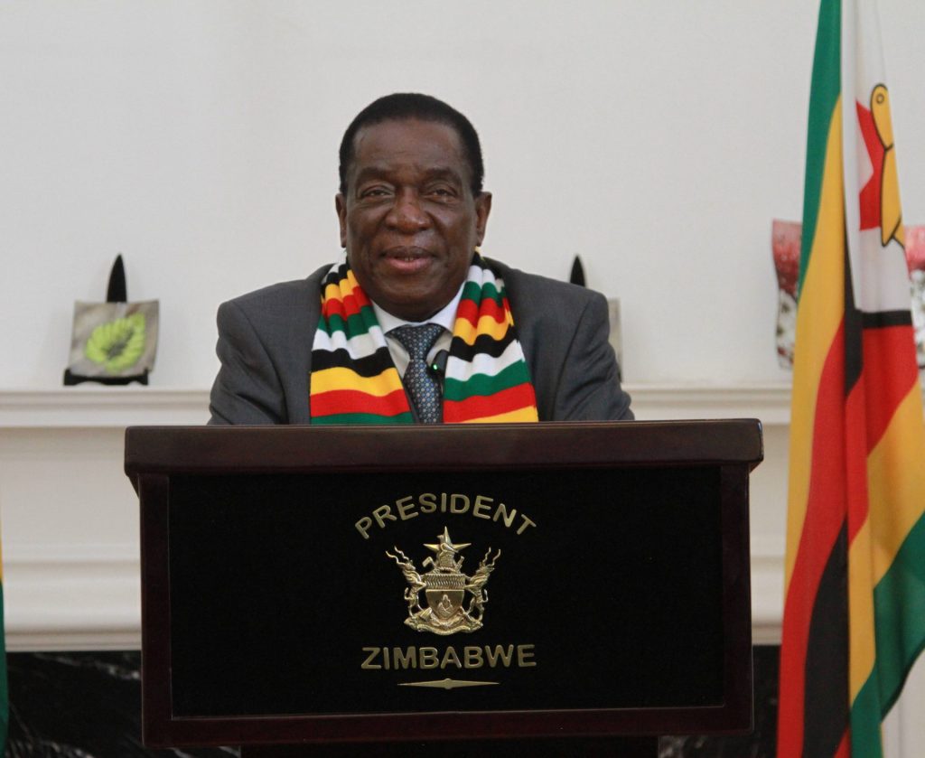 Simbabwes Präsident Emmerson Mnangagwa bei einer Pressekonferenz im September 2024.